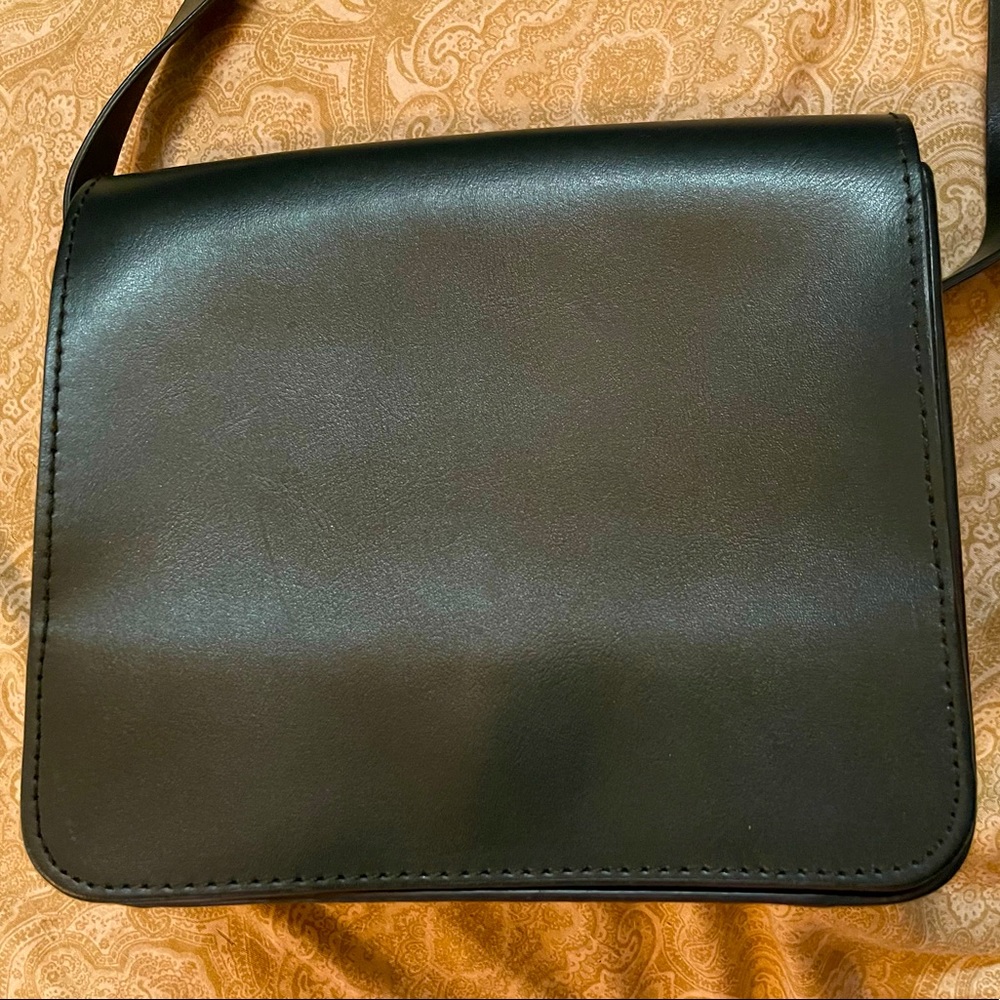 DARK GREEN CROSS BODY BAG